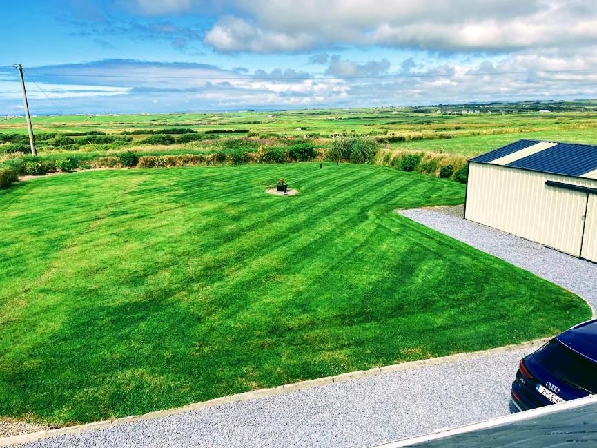 Coastal View Cottage Mullagh  エクステリア 写真